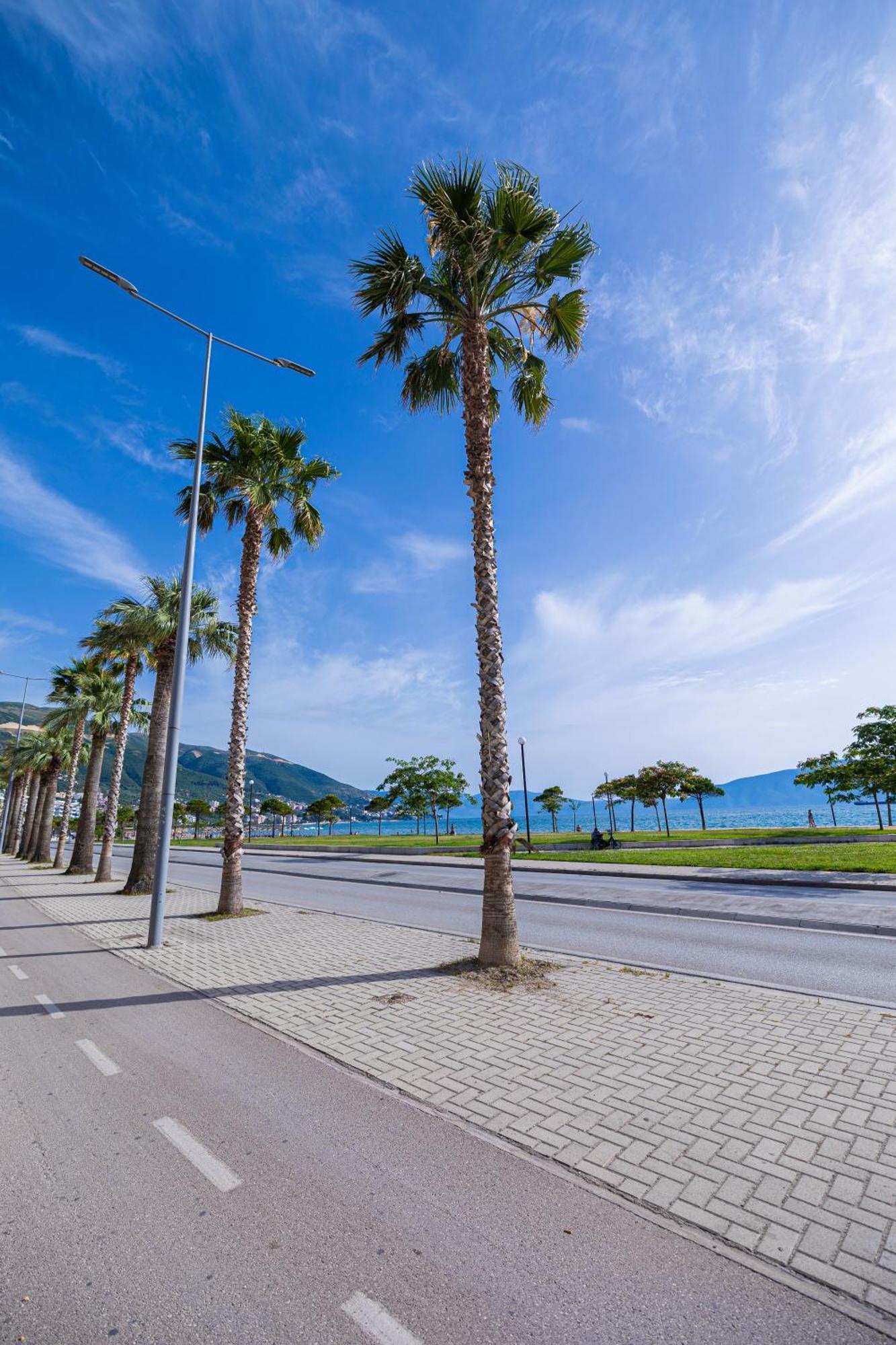 Lucas Apartments Rental Vlorë Esterno foto