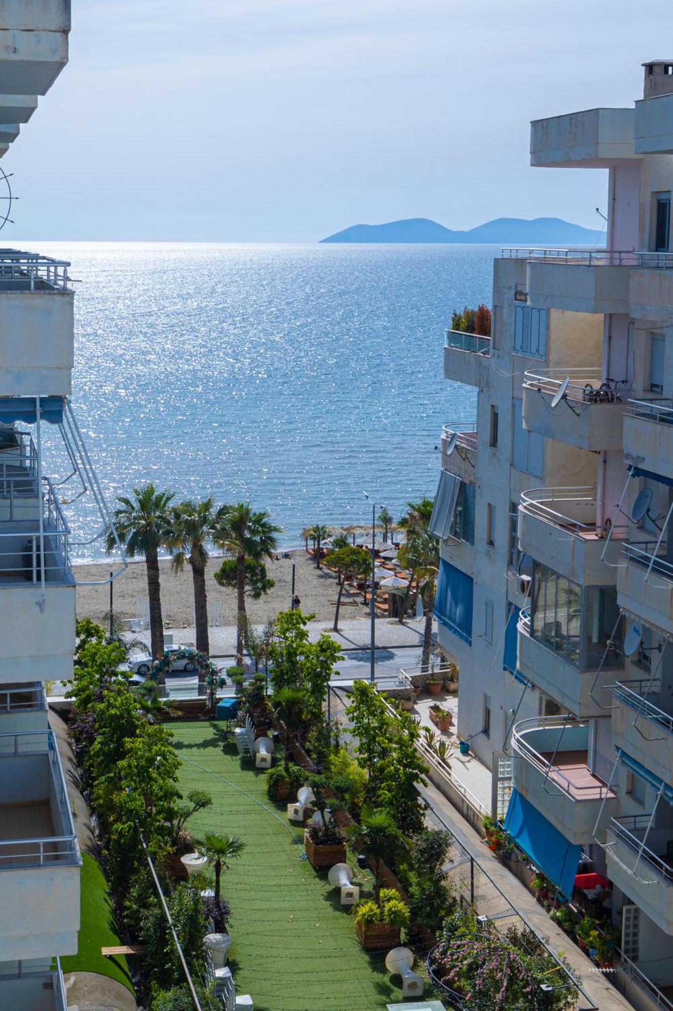 Lucas Apartments Rental Vlorë Esterno foto